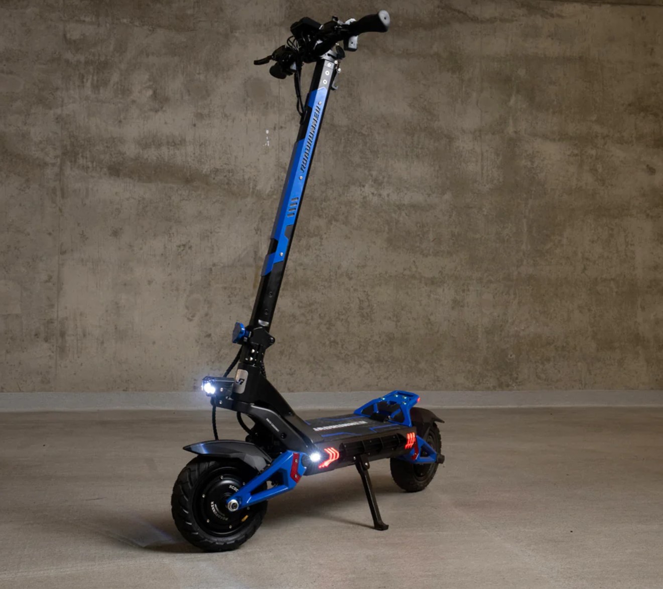roadrunner-rs5-rs5-electric-scooter-review-noblex-solutions